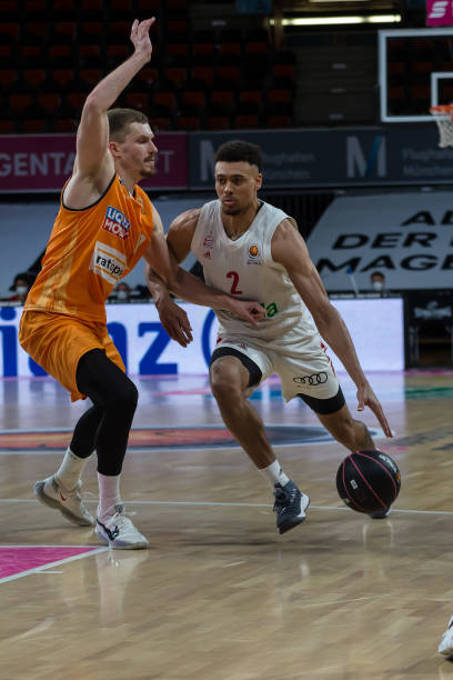 在场上充分 在场上充分